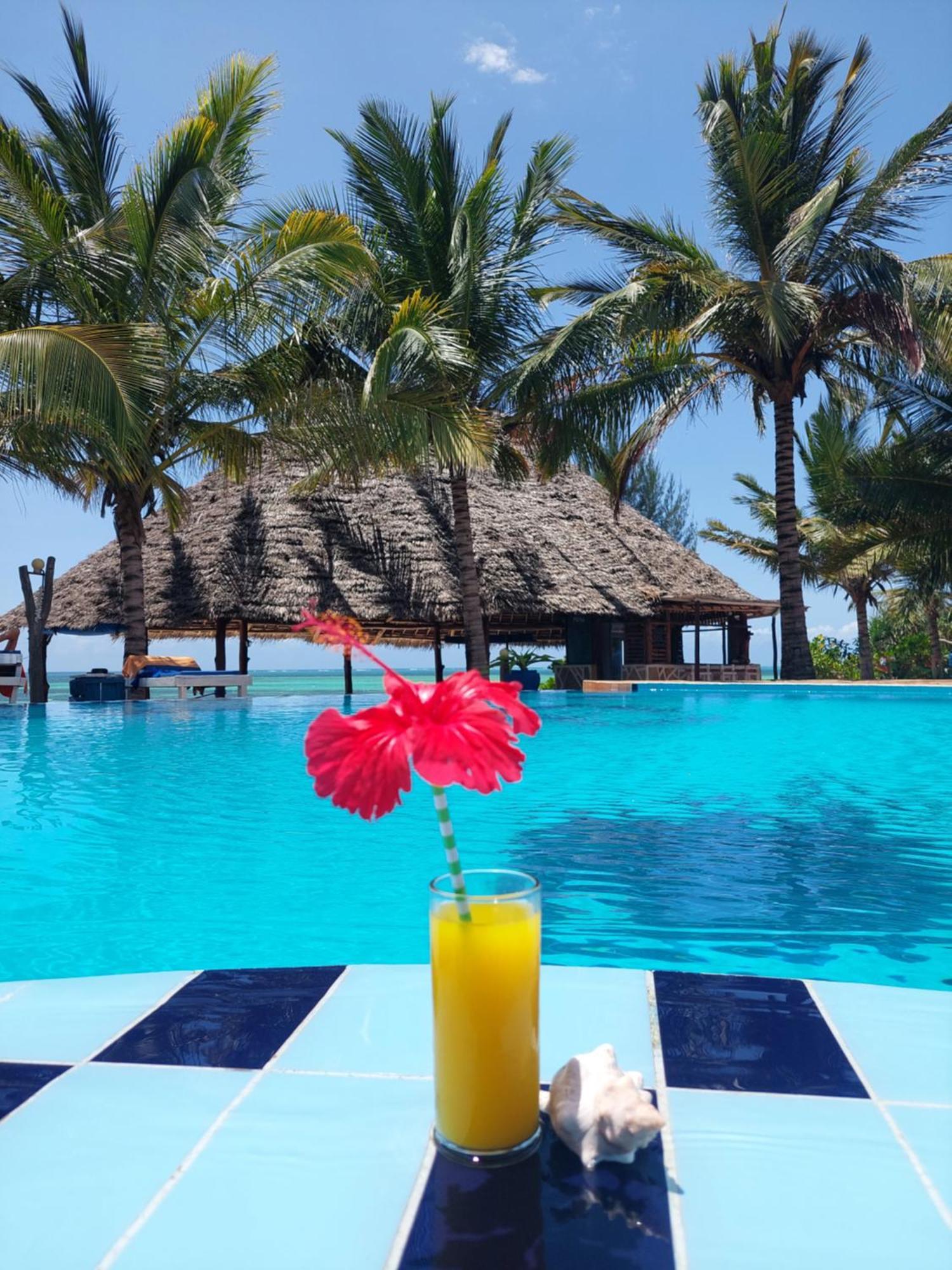 Queen Of Sheba Beach Lodge Pongwe Exterior photo