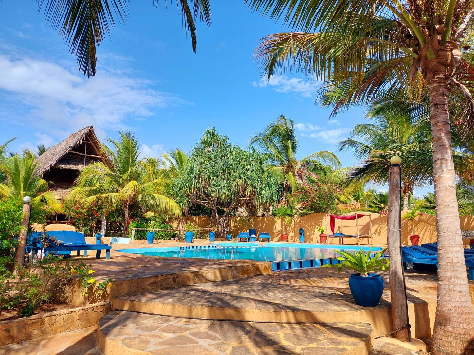 Queen Of Sheba Beach Lodge Pongwe Exterior photo