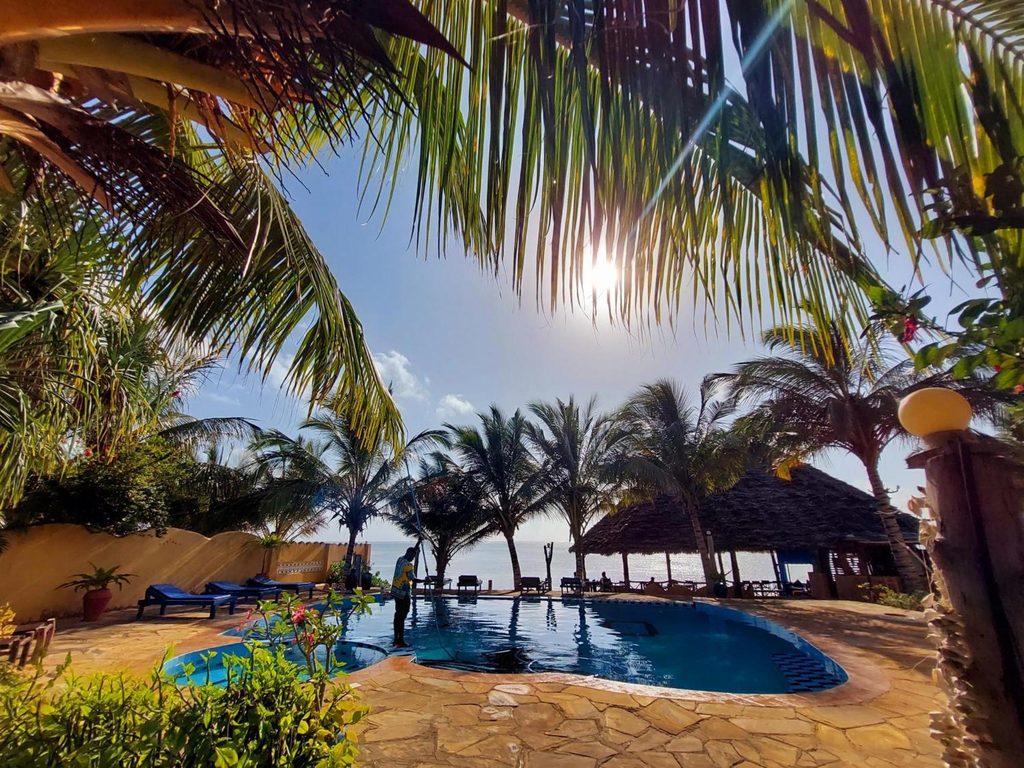 Queen Of Sheba Beach Lodge Pongwe Exterior photo