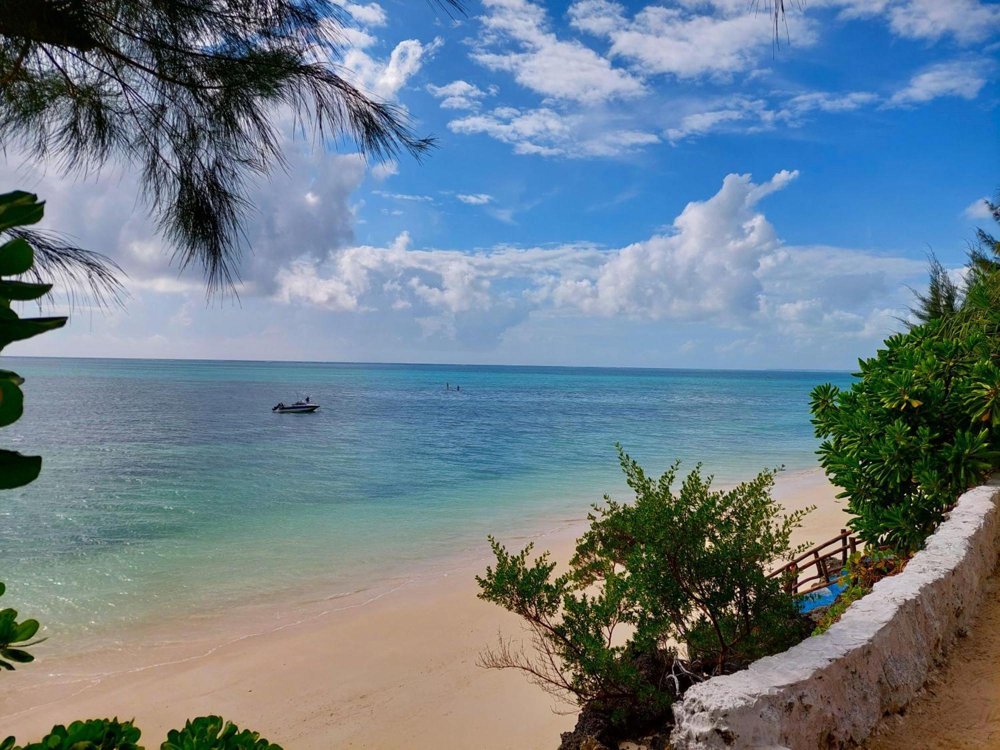 Queen Of Sheba Beach Lodge Pongwe Exterior photo
